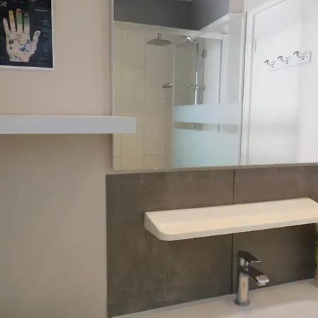 Apartament T2 Spacieux Vera Cruz Climatise Avec Parking Proche *